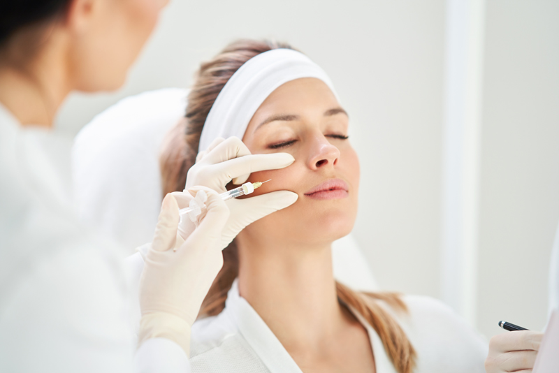 beEMe Woman Undergoing Face Filler Procedure